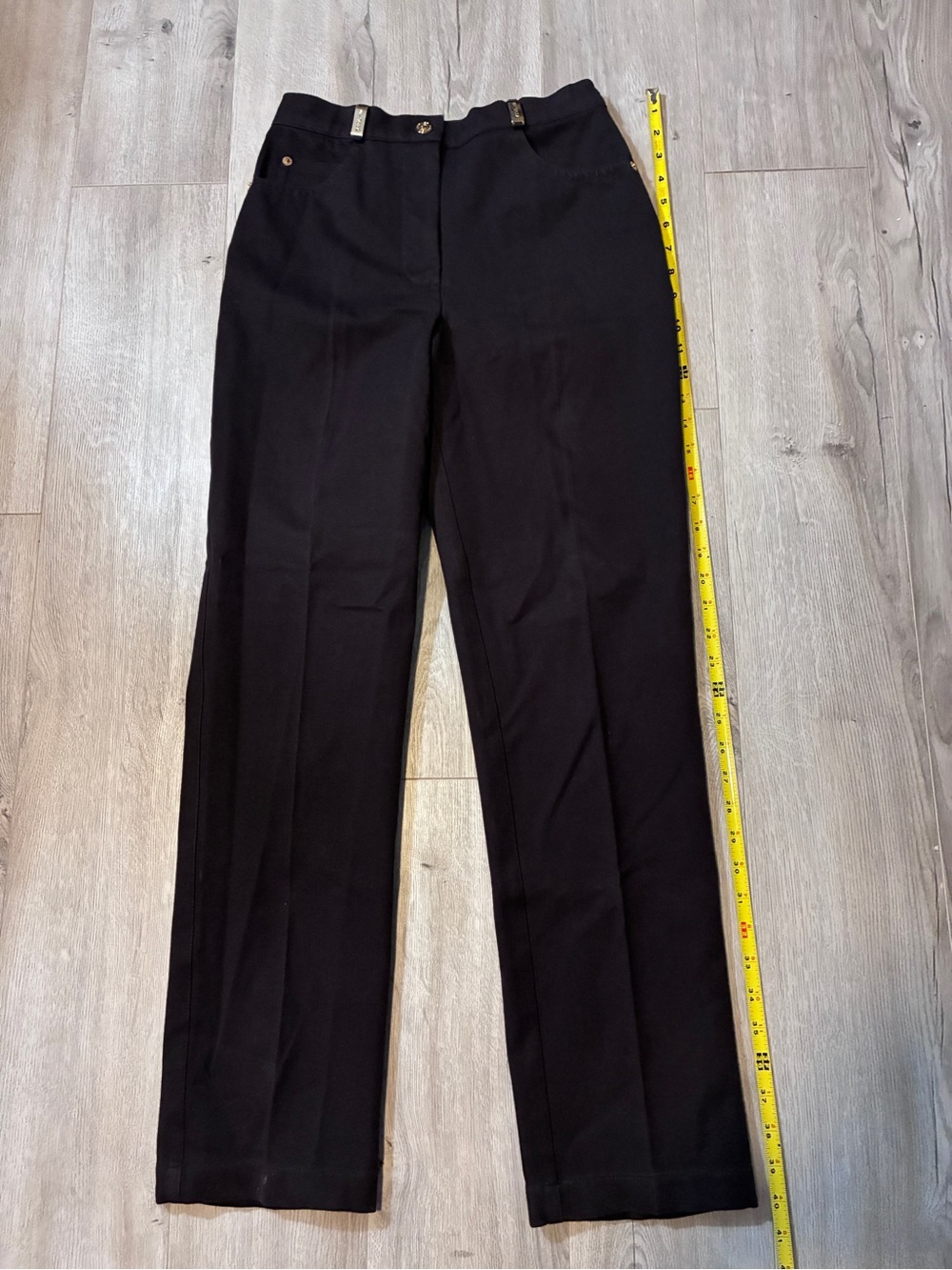 St. John Sport Black Straight Leg Pants Size 2 Gold Hardware Stretch - Picture 7 of 10